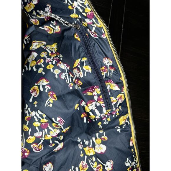 Patagonia Two-Tone Yellow and Navy Vest - Picture 8 of 9